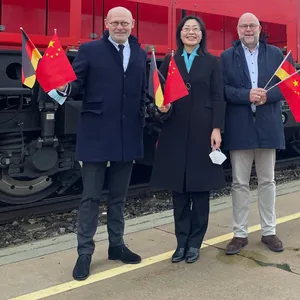 Erster Güterzug aus Shanghai erreicht Hamburg