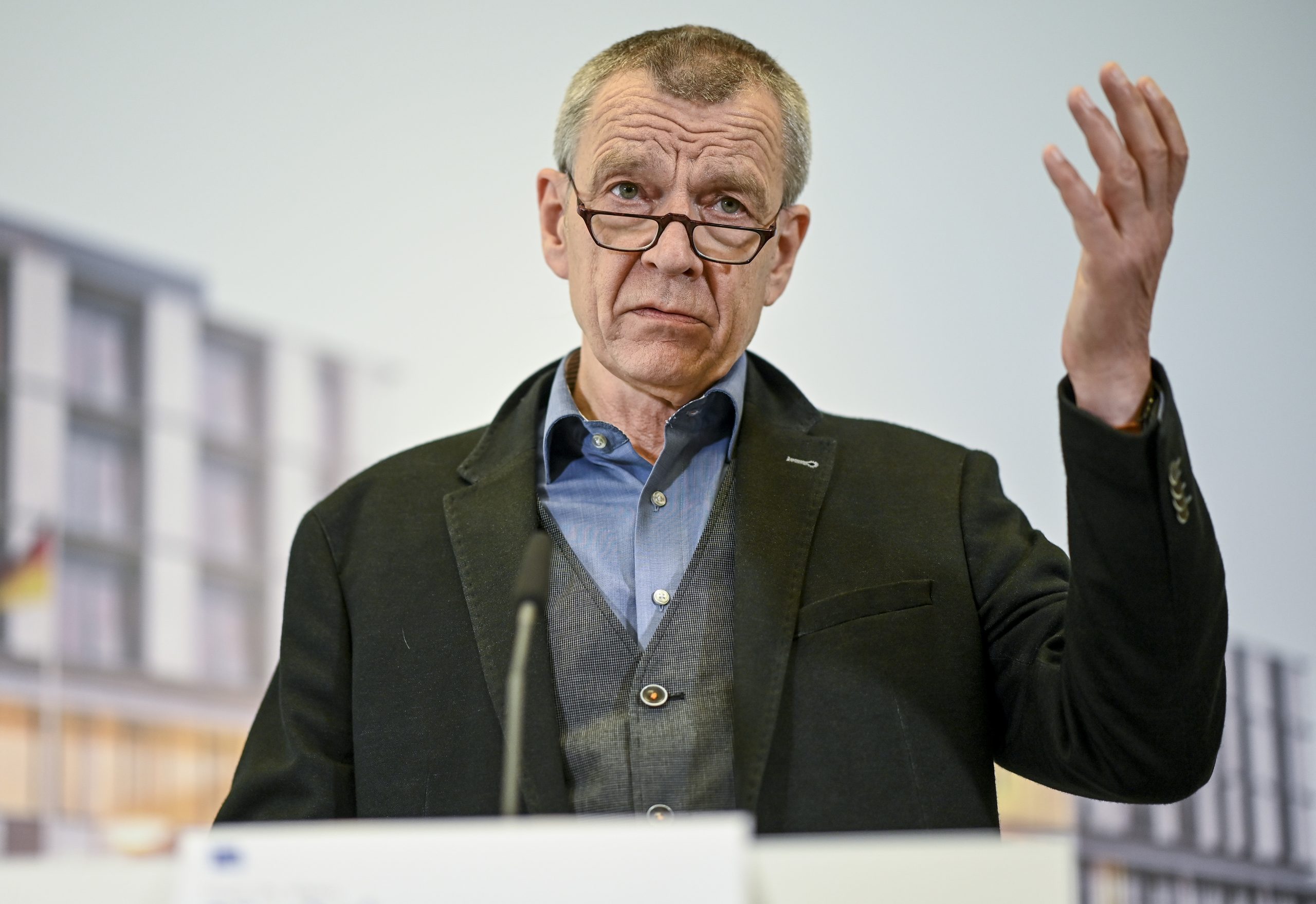 Klaus Püschel war Chef der Rechtsmedizin am UKE – und verordnete Brechmittel zur Beweissicherung.
