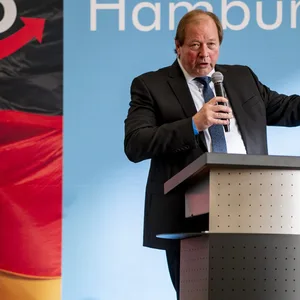 Dirk Nockemann bleibt Vorsitzender der Hamburger AfD.