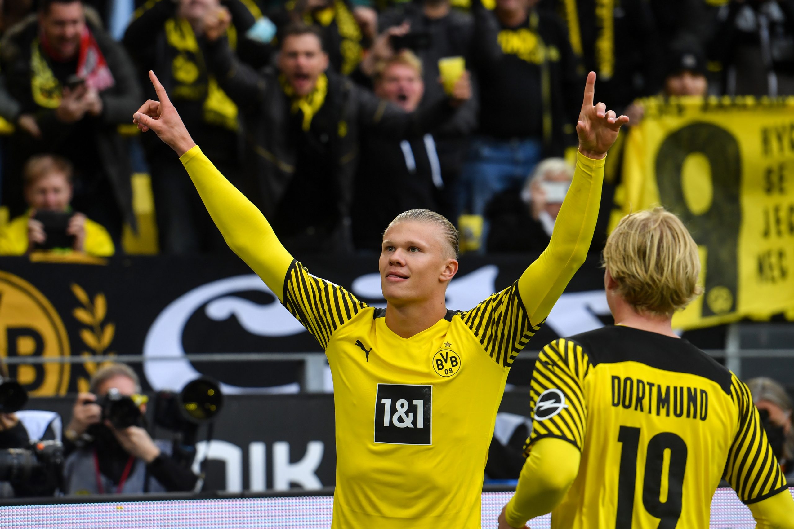 Erling Haaland und Julian Brandt von Borussia Dortmund
