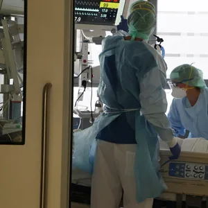 Ein Großteil der Corona-Patienten sind ungeimpft – viele Länder ziehen jetzt harte Konsequenzen. (Symbolbild)