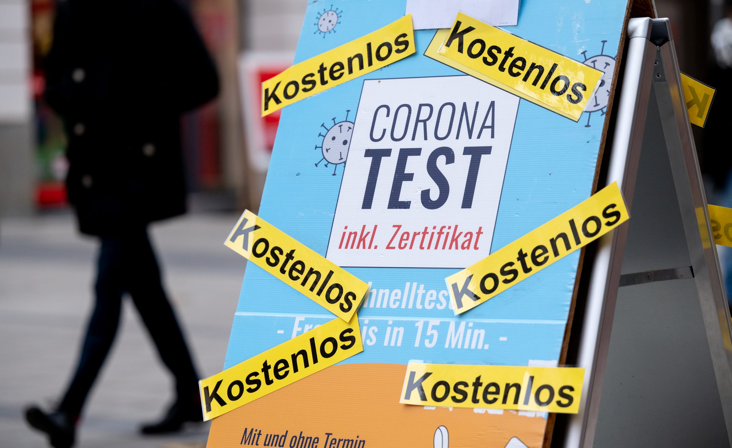 Seit Samstag sind Corona-Schnelltests in Hamburg wieder kostenlos.