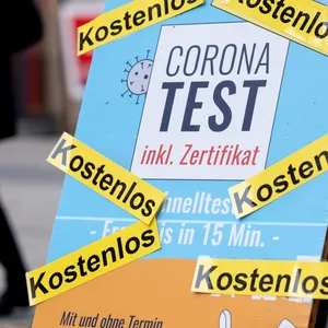 Seit Samstag sind Corona-Schnelltests in Hamburg wieder kostenlos.