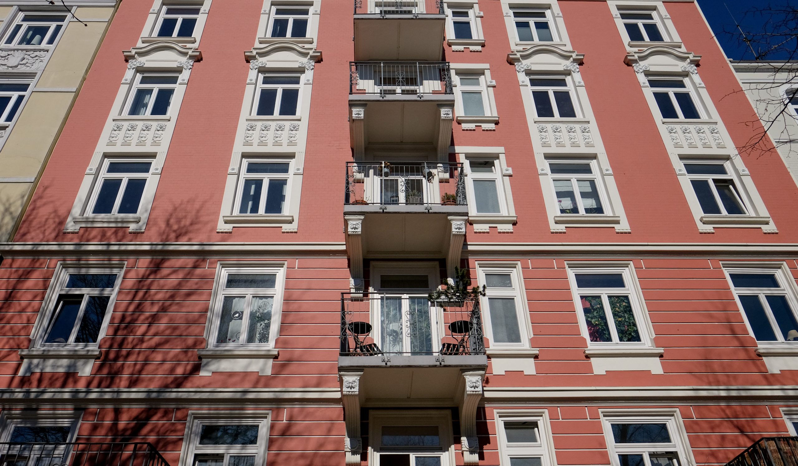Die Immobilienpreise sind in Hamburg innerhalb von nur sechs Monaten stark gestiegen (Symbolbild)