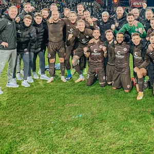 St. Pauli-Jubel nach Sandhausen