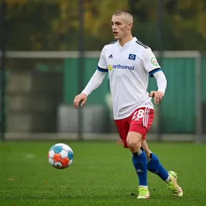 Miro Muheim im HSV-Testspiel gegen Nordsjaelland