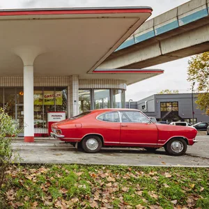 Oldtimer-Tankstelle