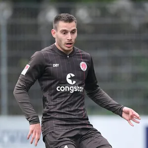 Lars Ritzka bereitete beim St. Pauli-Test gegen Viborg das 1:0 vor.