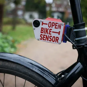 Der „Open-Bike-Sensor“ misst den Abstand zwischen Auto und Rad im Straßenverkehr.