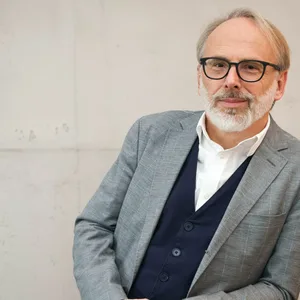 Oliver Schröm