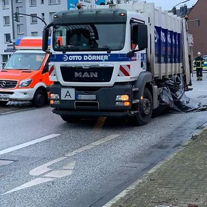 Müllwagen-Unfall am 13.1.2020 an der Kreuzung Rüterstraße/ Wendemuthstraße in Wandsbek