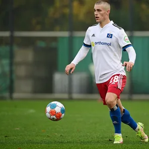 Miro Muheim wechselte im Sommer auf Leihbasis aus St. Gallen zum HSV.