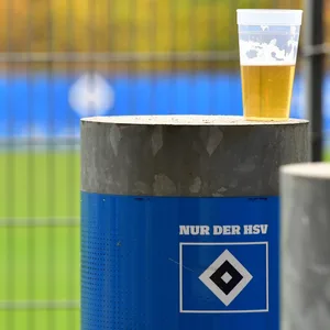 Bierbecher beim HSV