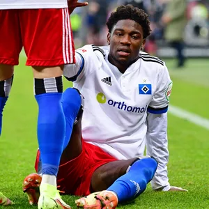 HSV-Profi Faride Alidou