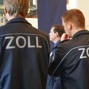 Zoll Razzia