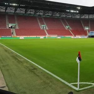 Leeres Stadion bei Geisterspielen Symbolfoto