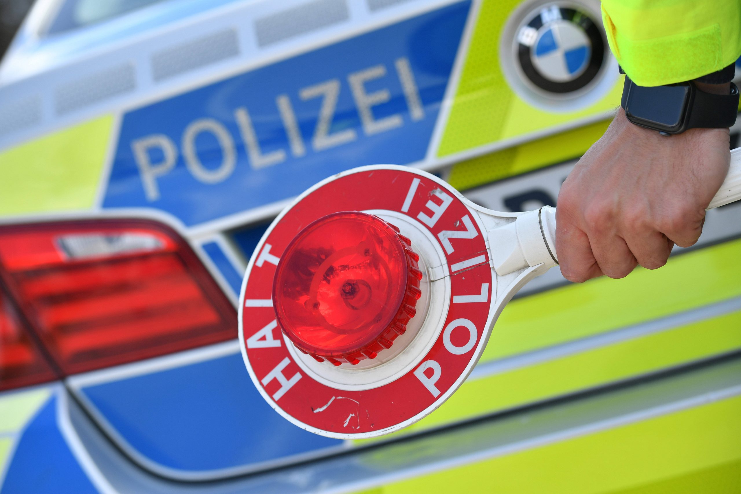 In Boppard (Rheinland-Pfalz) wurde ein Busfahrer angehalten. Der Atemalkoholtest ergab 3,13 Promille. (Symbolbild)