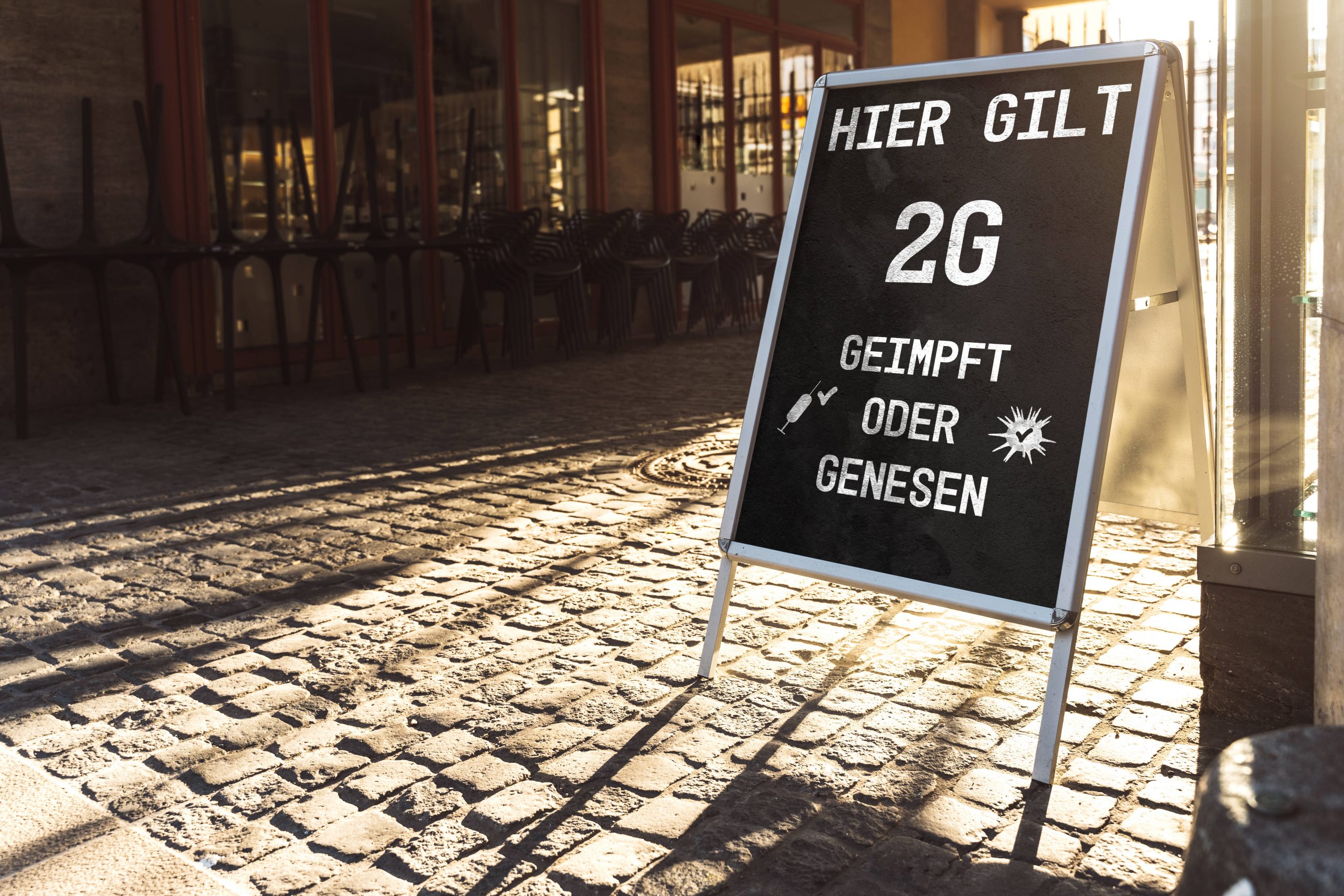 Im Landkreis Mecklenburgische Seenplatte gilt nun auch im Einzelhandel die 2G-Regel. (Symbolbild)