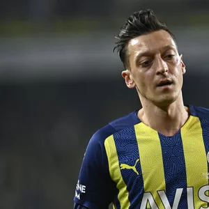 Mesut Özil von Fenerbahce Istanbul