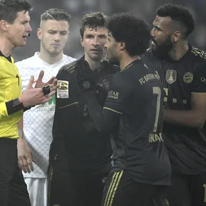 Bayern Spieler Serge Gnabry FC Bayern München