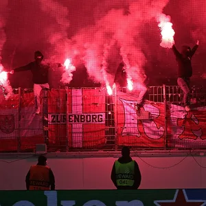 Fans von Royal Antwerpen im Europa-League-Spiel gegen Eintracht Frankfurt