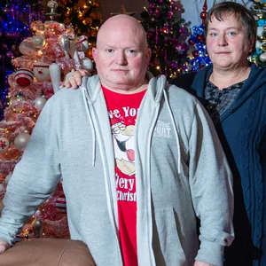 Thomas und Susanne Jeromin haben sich ein Weihnachtswunderland in ihrer Wohnung geschaffen.