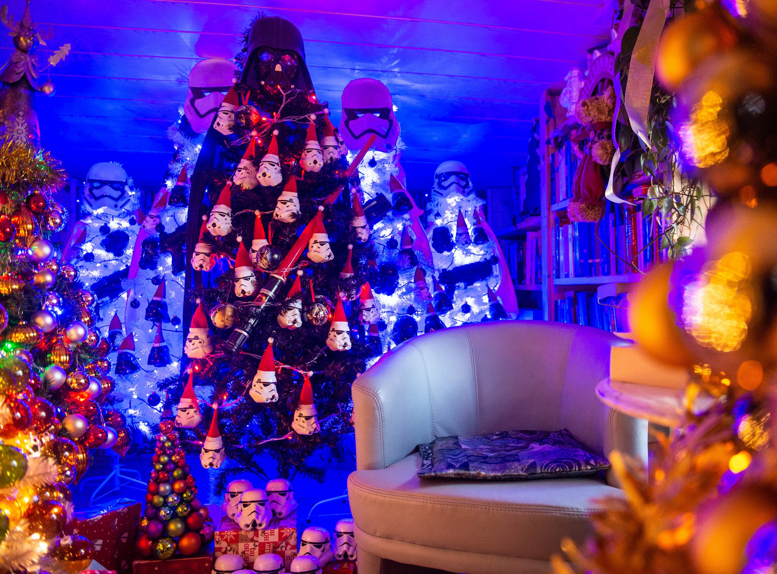 Auch Darth Vader-Bäume gibt es im Hause Jeromin zur Weihnachtszeit.