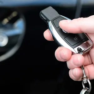 Das in Hamburg gestohlene Fahrzeug tauchte nun an der polnischen Grenze wieder auf. (Symbolbild)