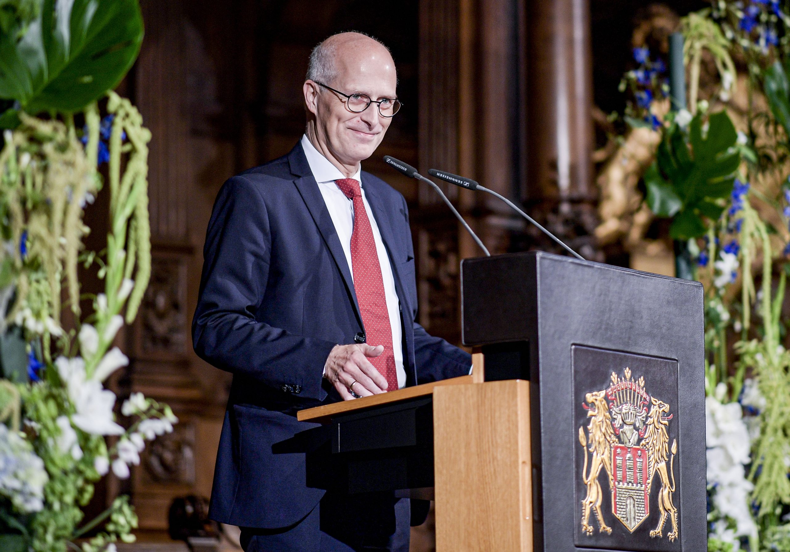 Peter Tschentscher (SPD), Hamburgs Erster Bürgermeister spricht bei der Verleihung des Körber-Preises im Rathaussaal.