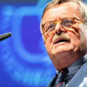 Frank Ulrich Montgomery (67), Chef des Weltärztebunds, muss für seine Richterschelte Kritik einstecken.