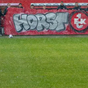 Gedenken an Horst Eckel auf dem „Betzenberg“ in Kaiserslautern