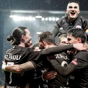 St. Pauli Jubel gegen Schalke