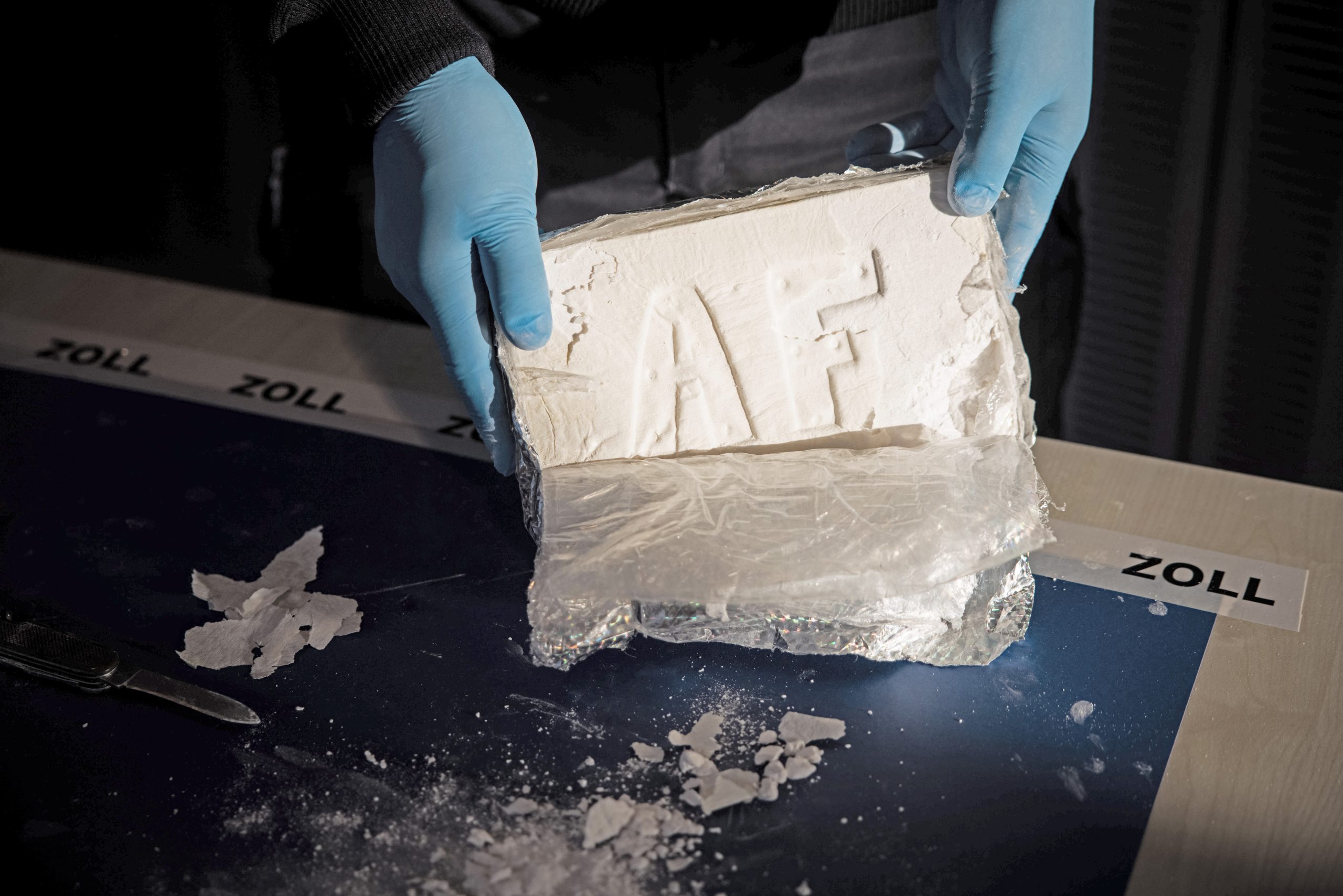 Der Hamburger Zoll hat im Jahr 2021 mehr als 18 Tonnen Kokain sichergestellt. (Symbolbild)