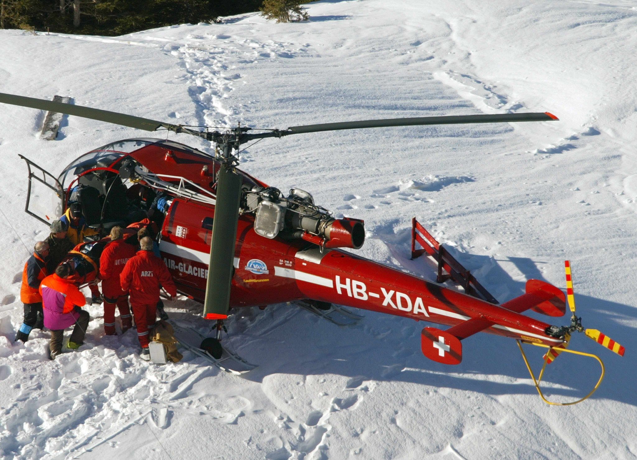 Rettungshubschrauber in den Alpen