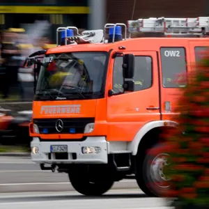 Die Kieler Feuerwehr sucht seit Samstagmorgen nach einem Vermissten. (Symbolfoto)