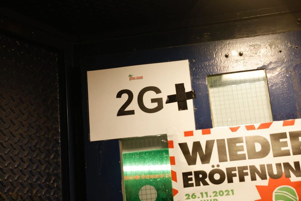 Schild 2Gplus