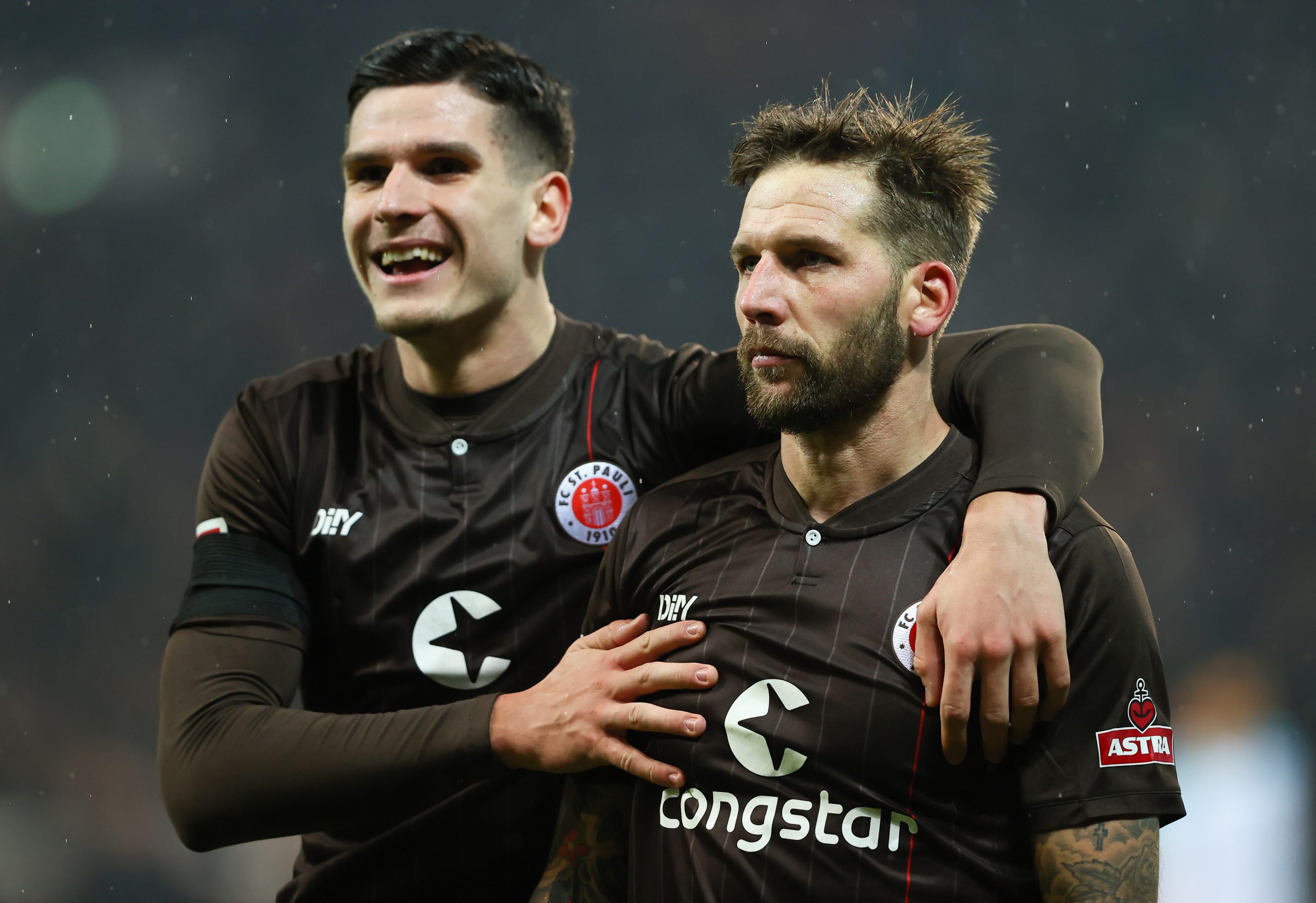 Igor Matanovic und Guido Burgstaller vom FC St. Pauli