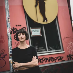 Constanze Lay ist Betreiberin vom „Rabbithole“ und Mitglied beim „Barkombinat“.