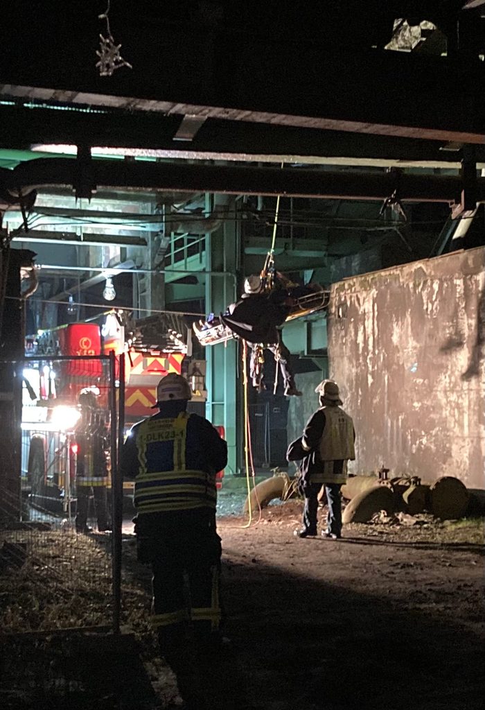 Hattingen: Teenie wird abgeseilt