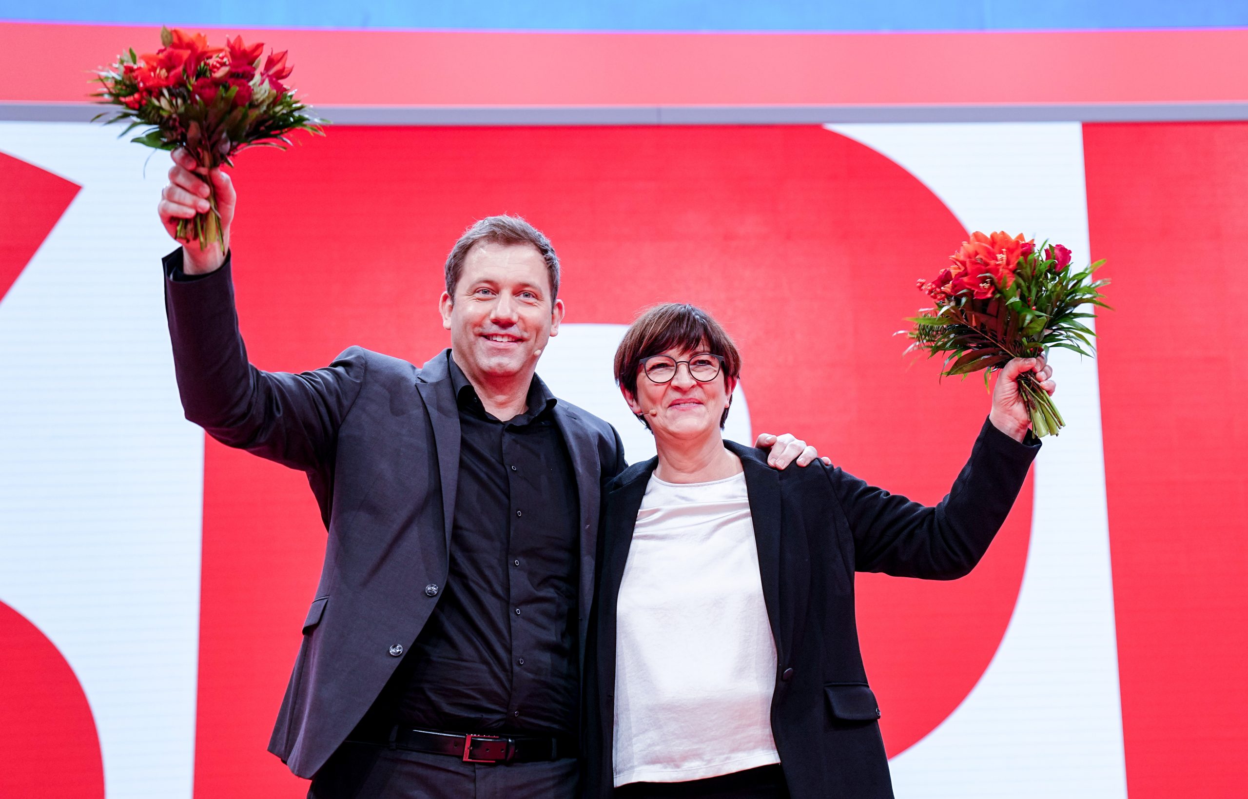 Lars Klingbeil, neugewählter SPD-Parteivorsitzender, und Saskia Esken, neugewählte SPD-Parteivorsitzende.
