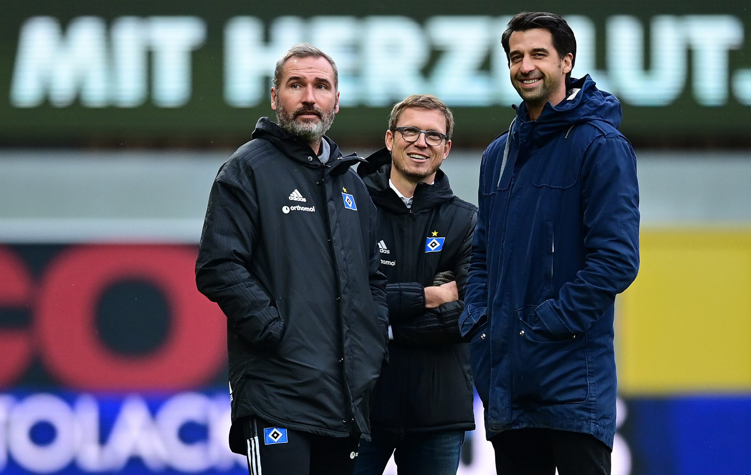 Trainer Tim Walter, Sportdirektor Michael Mutzel und Sportvorstand Jonas Boldt treffen beim HSV die Entscheidungen im sportlichen Bereich.