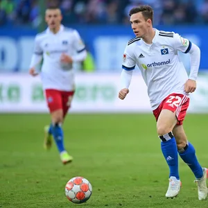 Robin Meißner unterschrieb vor der Saison einen neuen Vertrag bis 2024 beim HSV.