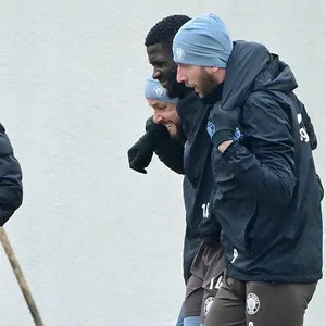 Afeez Aremu bricht St. Pauli-Training ab