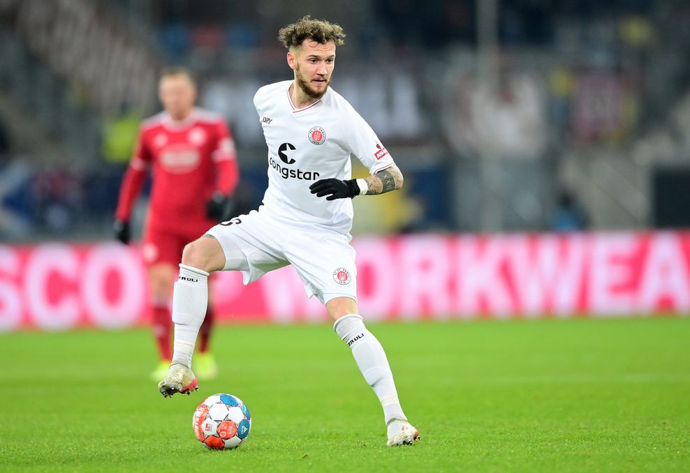 Marcel Hartel erzielte kurz nach der Pause das 1:0 für St. Pauli in Düsseldorf.