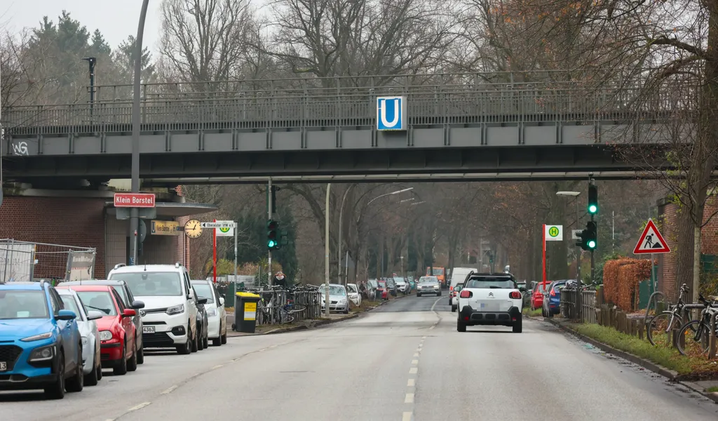 Die Wellingsbütteler Landstraße in Klein Borstel sollte ursprünglich für fünf Jahre vollgesperrt werden.