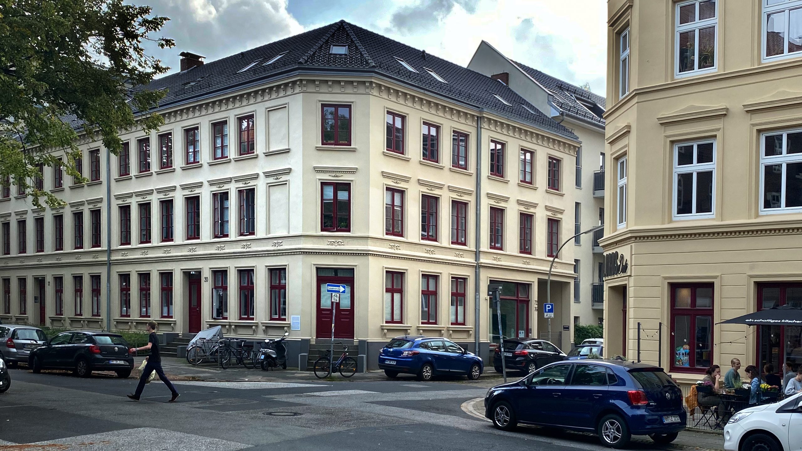 Im ältesten Wohnhaus des Viertels hatte Julius Adolf Petersen, bekannt als „Lord von Barmbeck“, eine Kneipe.