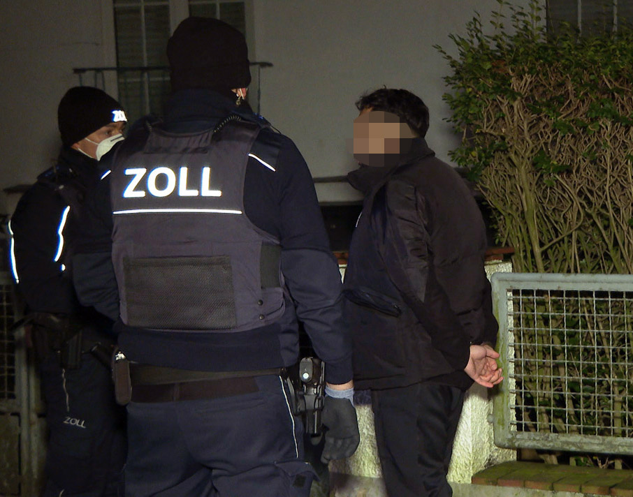 Der 37-Jährige wurde vorläufig festgenommen.