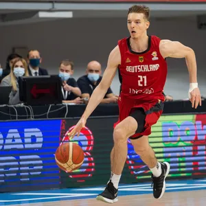 Justus Hollatz spielt für die deutsche Basketball-Nationalmannschaft