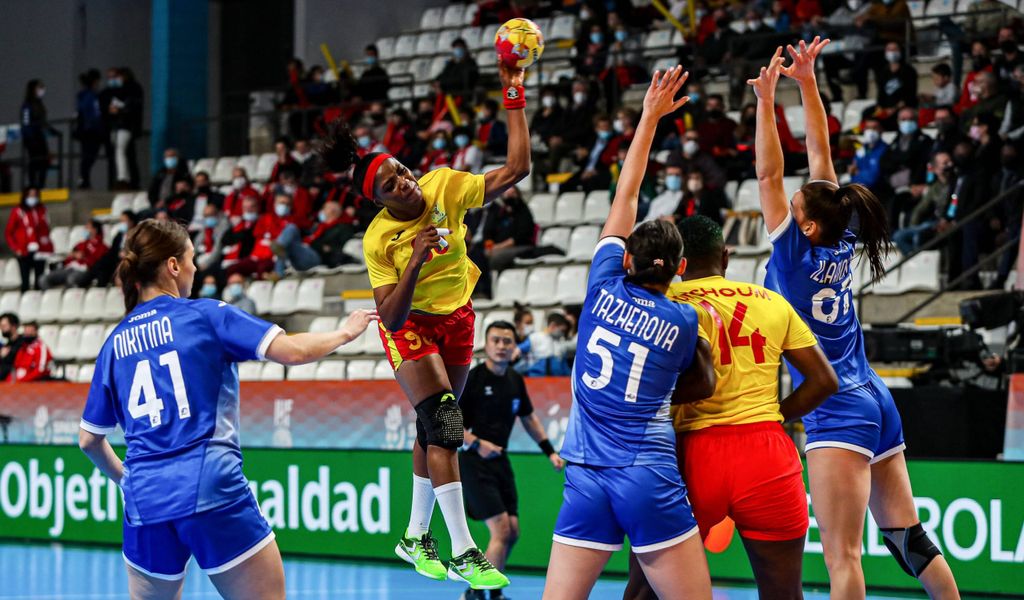 Kamerun-Handballerin Jodelle Clarisse Madjoufang