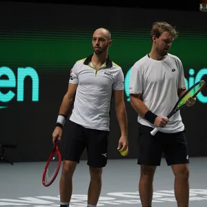 Tim Pütz (r.) gewann mit Kevin Krawietz das Davis-Cup-Doppel.